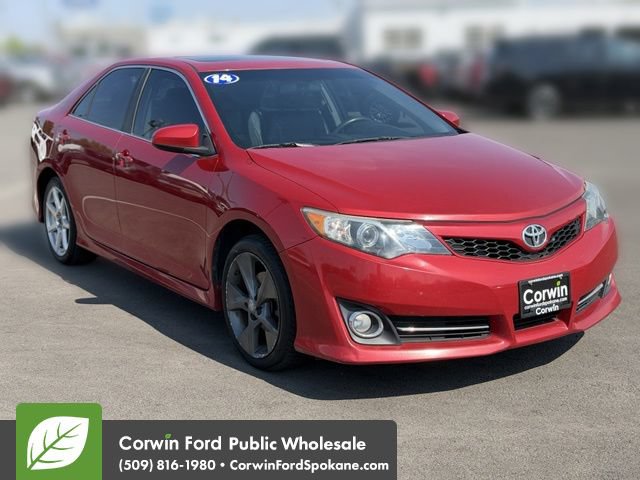 Used 2014 Toyota Camry SE