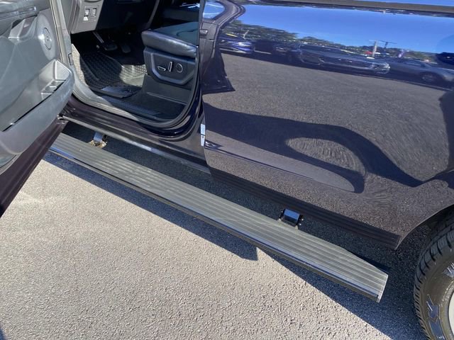 Used 2021 Ford Expedition Limited image 5