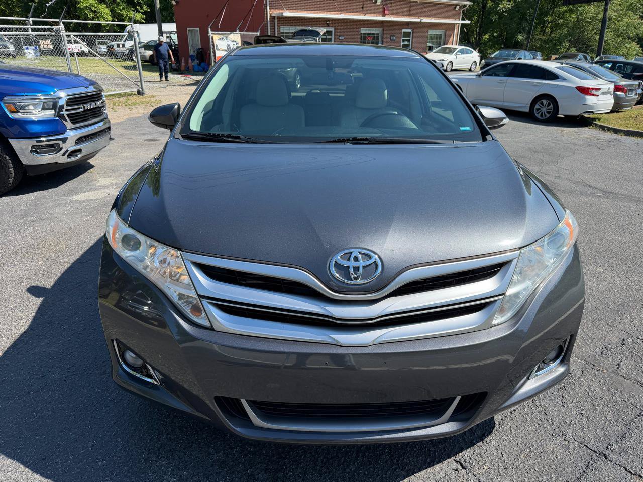 Used 2013 Toyota Venza LE AWD/4WD image 2