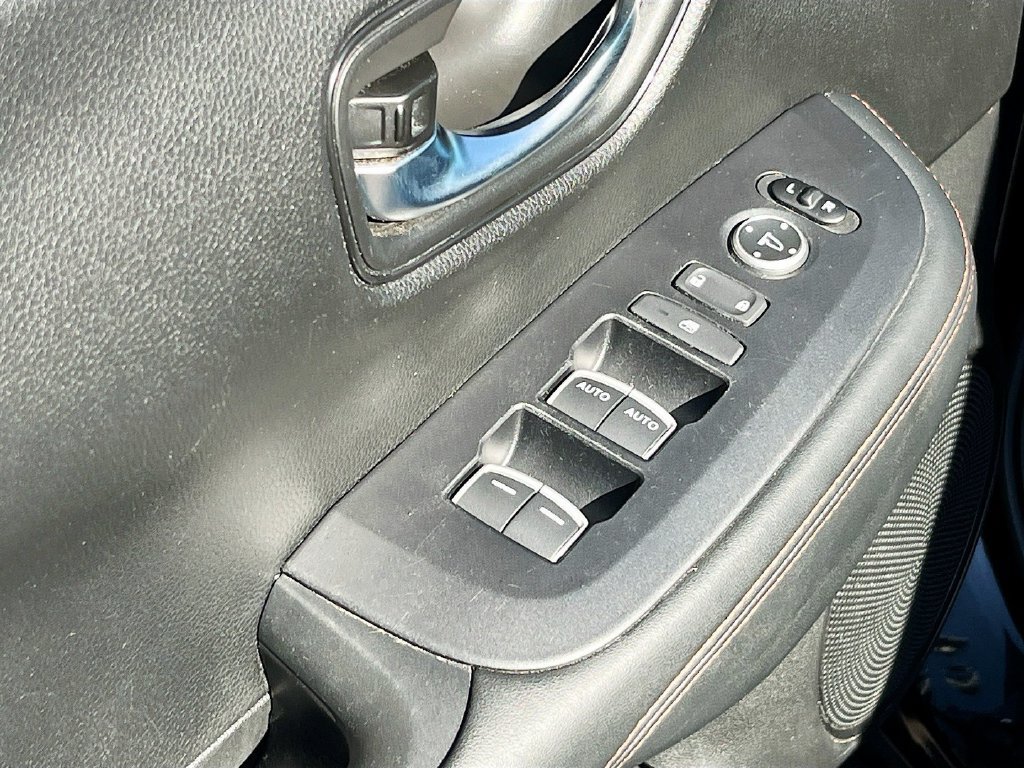Used 2024 Honda HR-V Sport image 17
