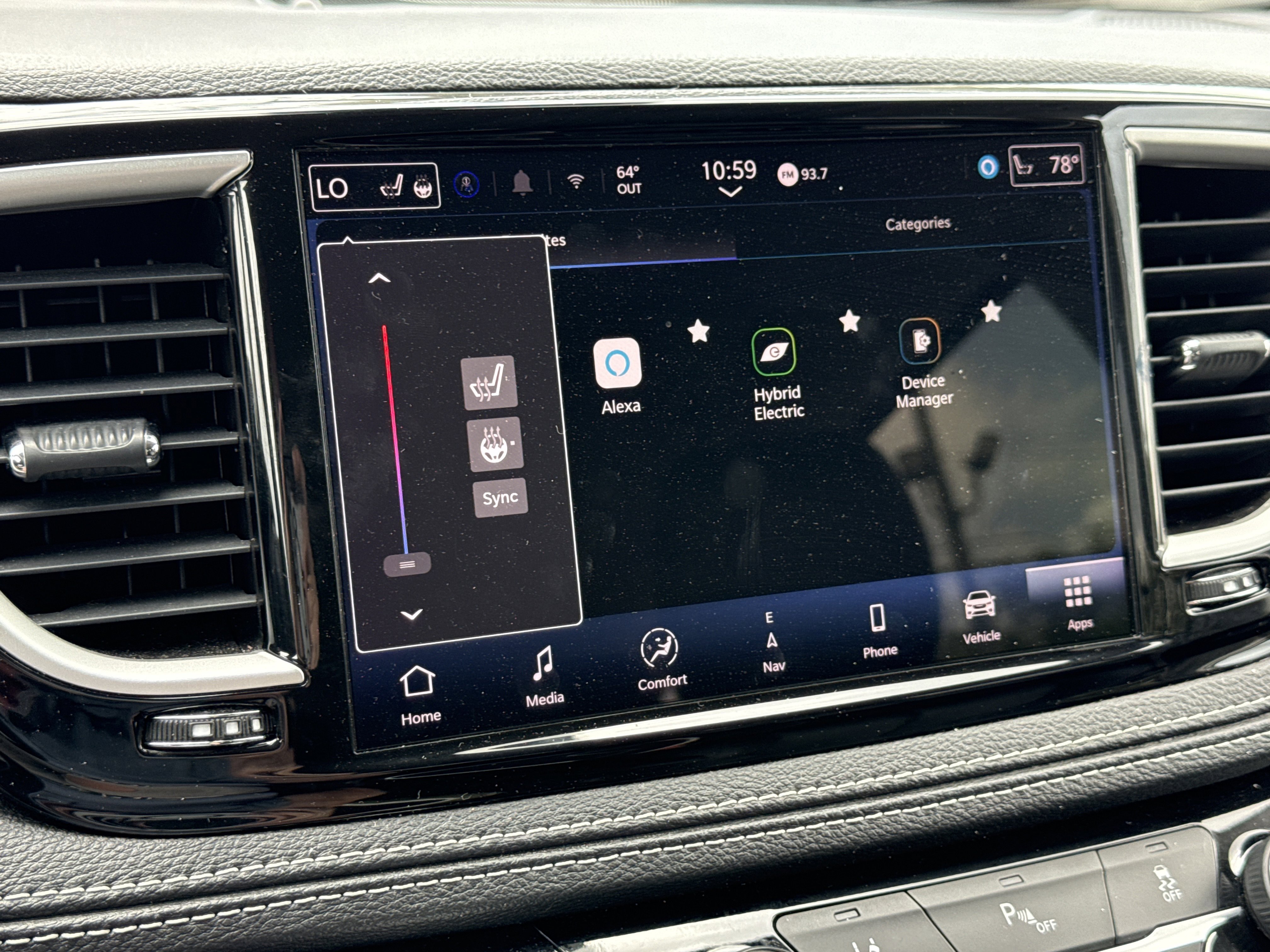 Used 2024 Chrysler Pacifica Select image 20