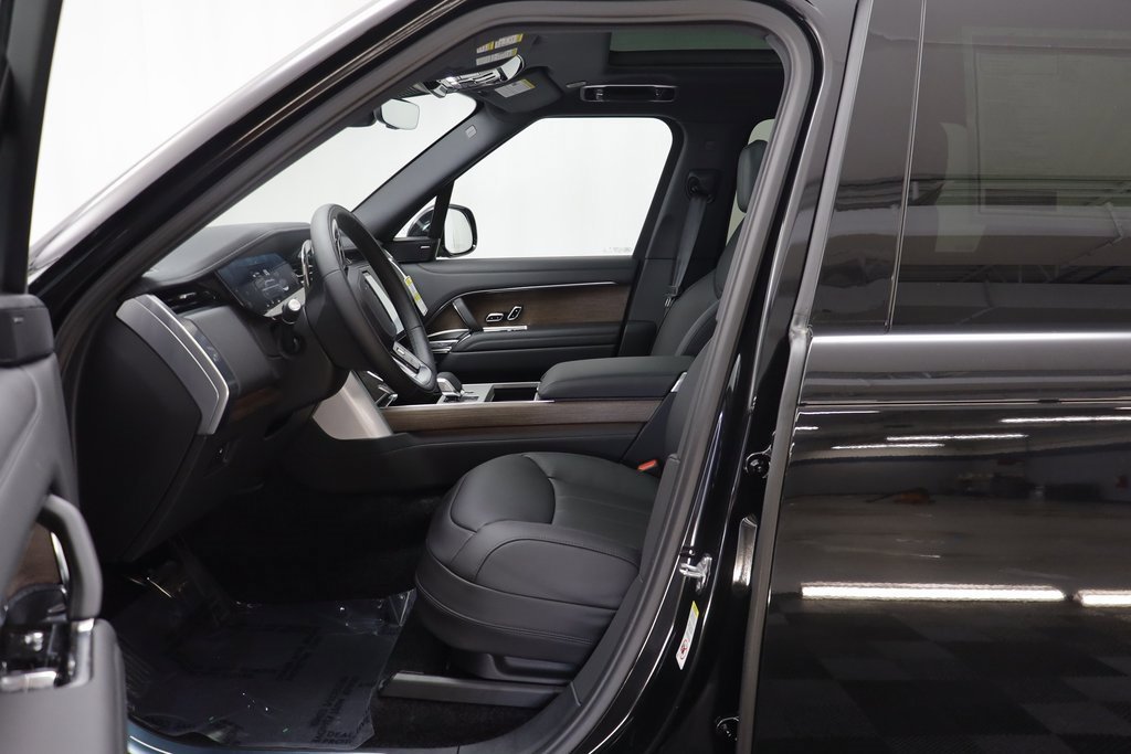 New 2025 Land Rover Range Rover SE image 6
