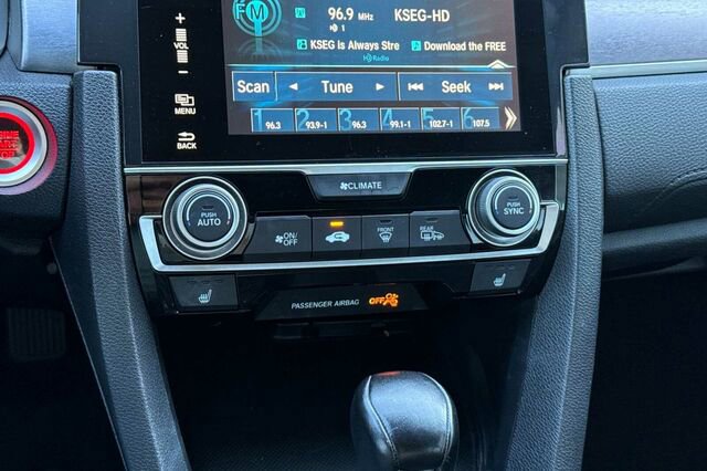 Used 2016 Honda Civic Touring image 19