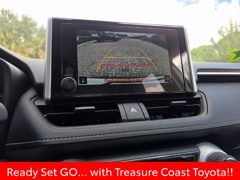 Used 2025 Toyota RAV4 XLE AWD/4WD image 34