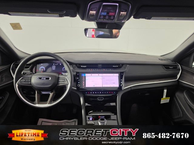 New 2026 Jeep Grand Cherokee Limited w/ Limited Altitude Package AWD/4WD image 31