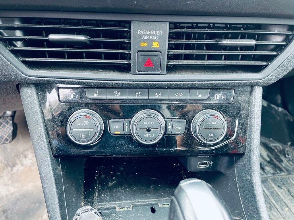 Used 2019 Volkswagen Jetta SE image 19