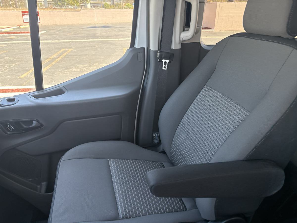 Used 2025 Ford Transit 350 XLT RWD image 25