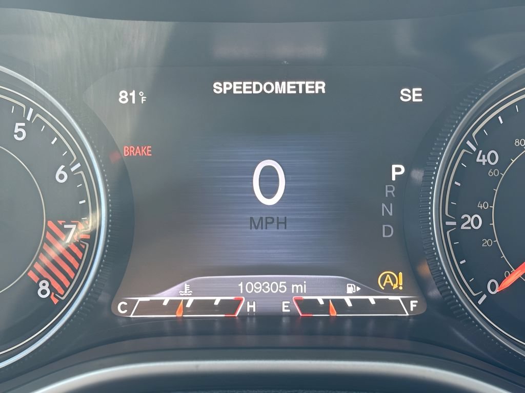 Used 2015 Jeep Cherokee Limited w/ Technology Group FWD image 19