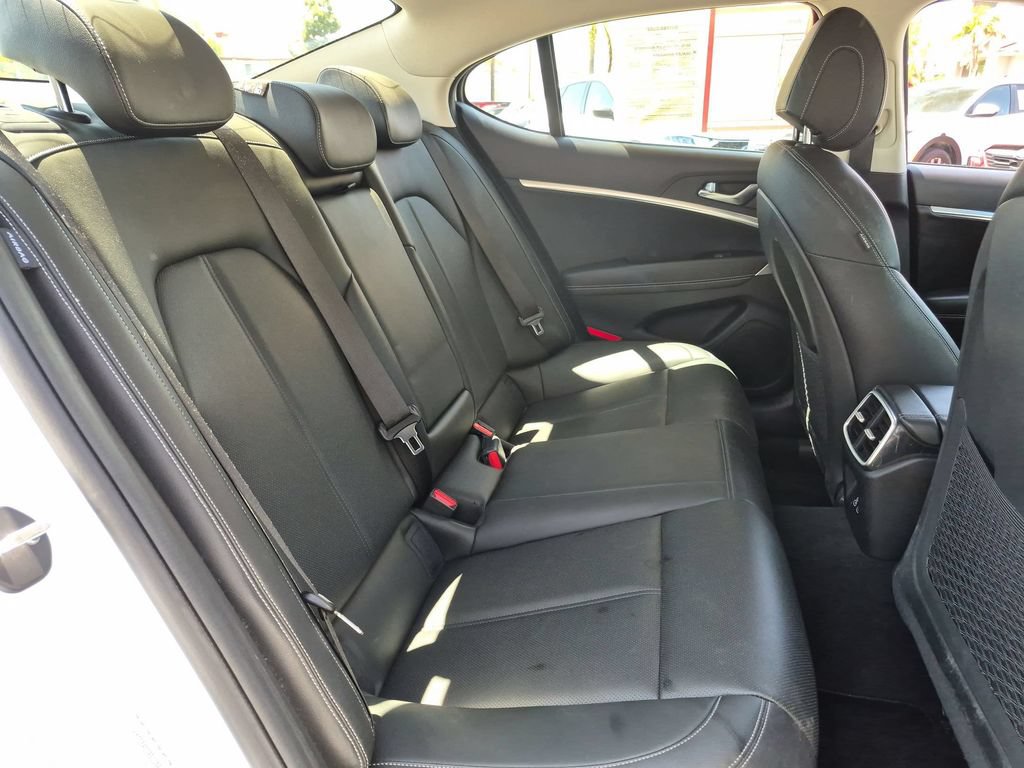 Used 2025 Genesis G70 2.5T RWD image 30