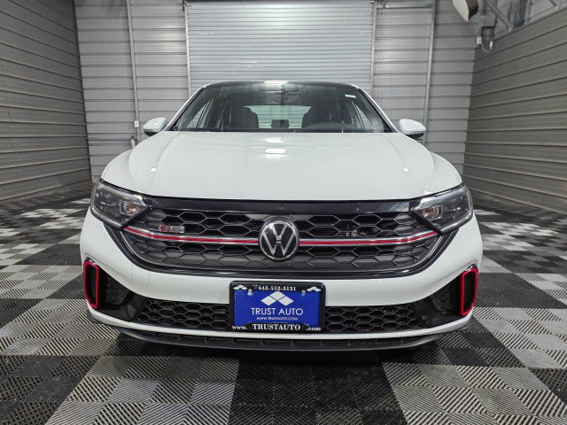 Used 2023 Volkswagen Jetta GLI Autobahn FWD image 3