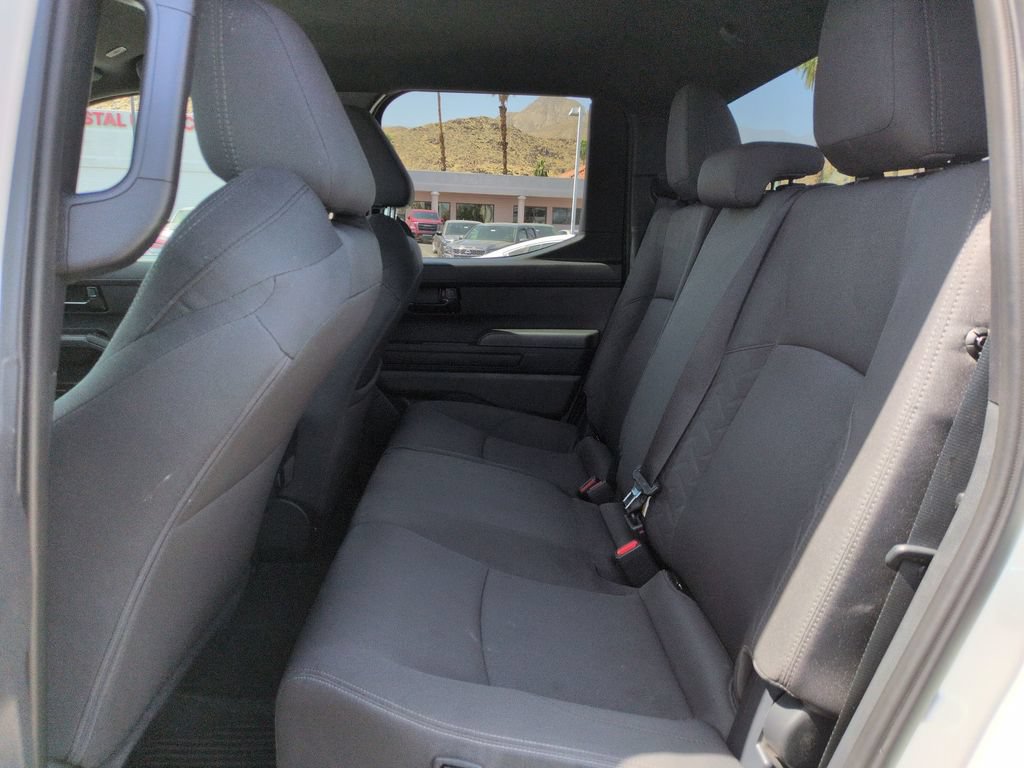Used 2025 Toyota Tacoma SR5 AWD/4WD image 15