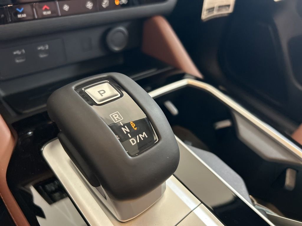 New 2026 Mitsubishi Outlander SEL image 8