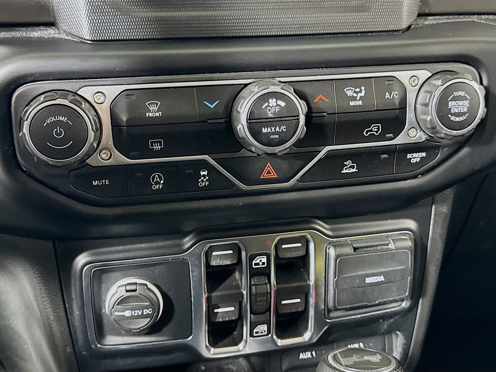 Used 2022 Jeep Wrangler Unlimited Sport AWD/4WD image 13