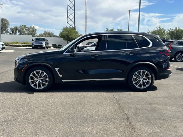 Used 2026 BMW X5 xDrive50e AWD/4WD image 9