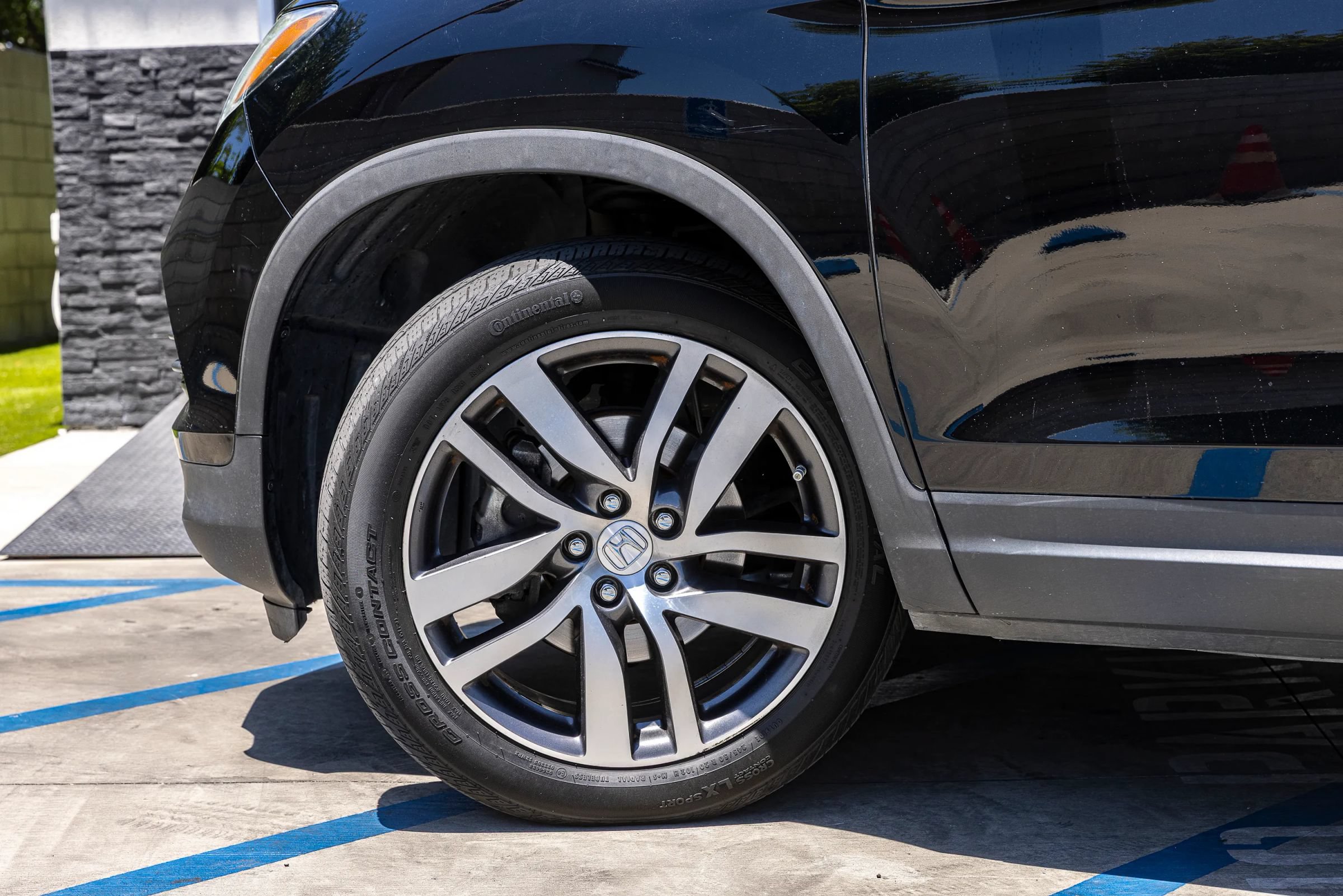 Used 2017 Honda Pilot Touring image 41