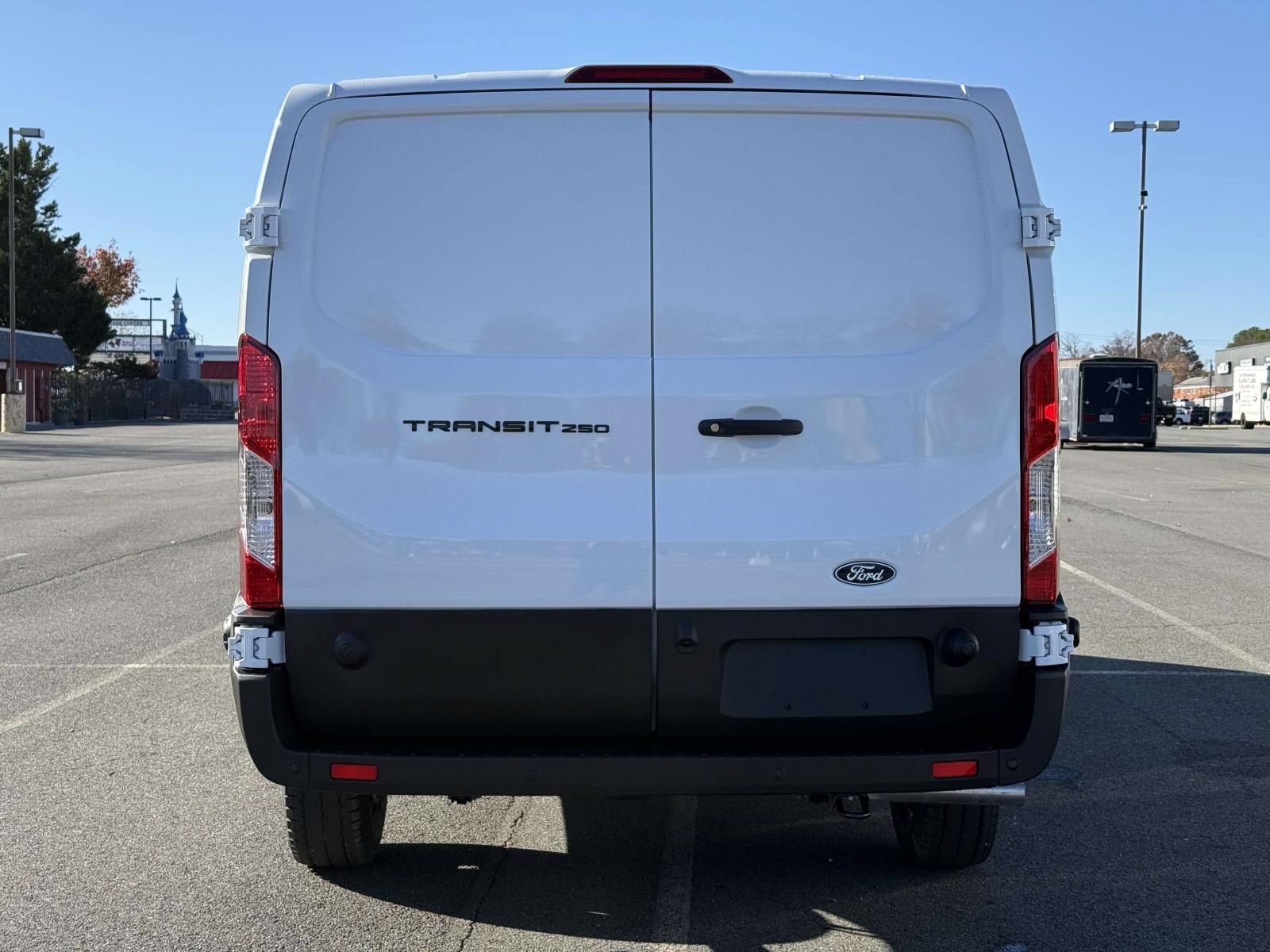 New 2026 Ford Transit 250 Low Roof w/ Load Area Protection Package RWD image 4