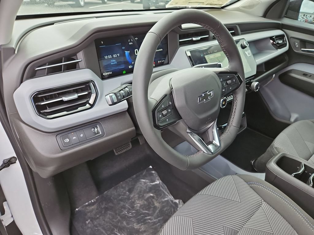 New 2027 Chevrolet Bolt LT w/ Comfort Package FWD image 2