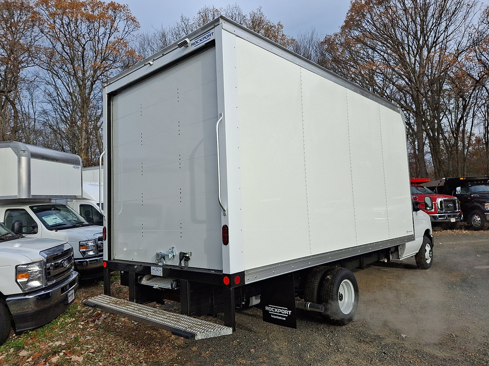 New 2026 Ford E-450 and Econoline 450 Super Duty w/ Power Equipment Group RWD image 3
