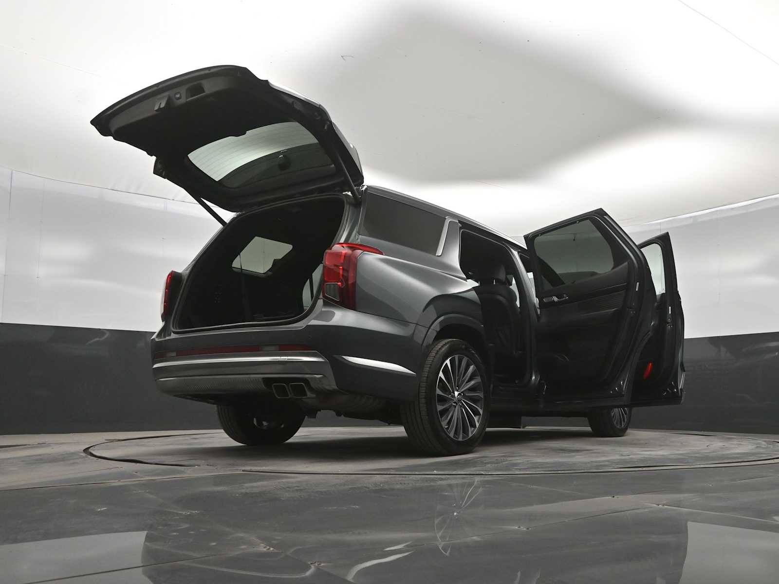 Used 2024 Hyundai Palisade Calligraphy AWD/4WD image 47