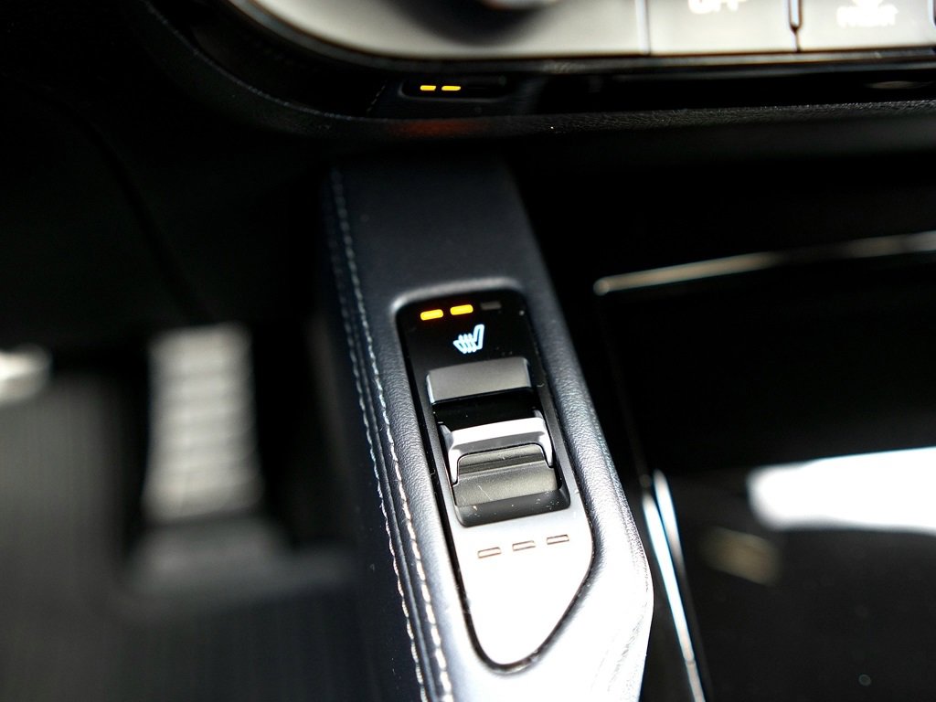 Used 2020 Kia Telluride SX w/ SX Prestige Package image 6