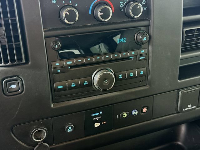 Used 2017 Chevrolet Express 2500 LT w/ LT Preferred Equipment Group RWD image 15