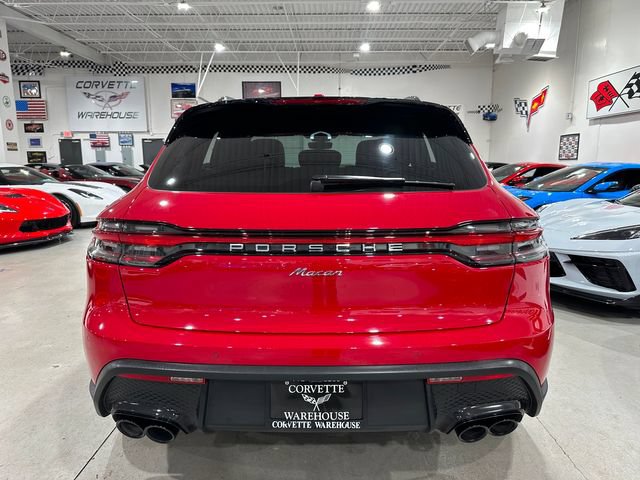 Used 2023 Porsche Macan AWD/4WD image 32