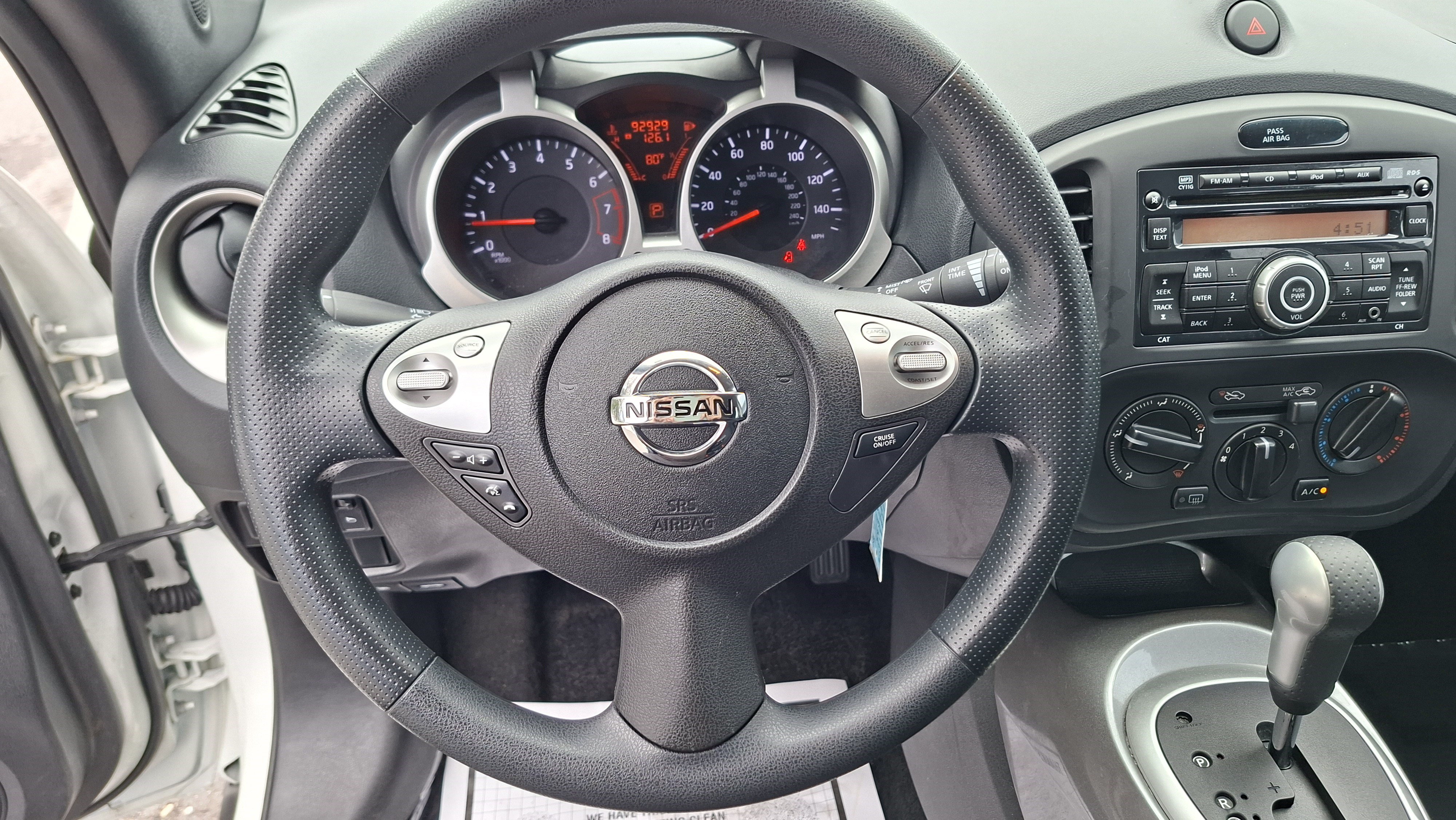 Used 2013 Nissan Juke S FWD image 11