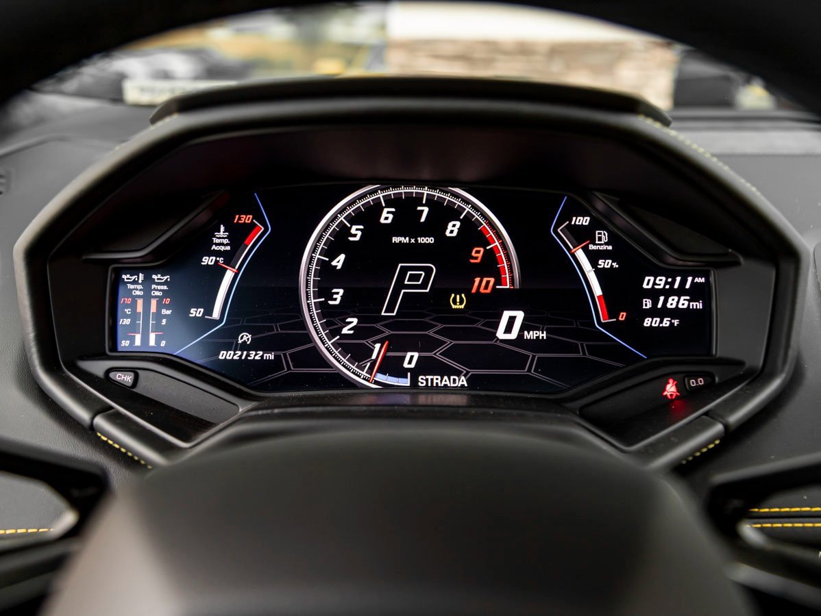 Used 2023 Lamborghini Huracan EVO image 18