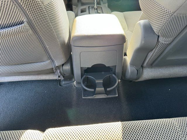 Used 2013 Nissan Frontier SV image 22