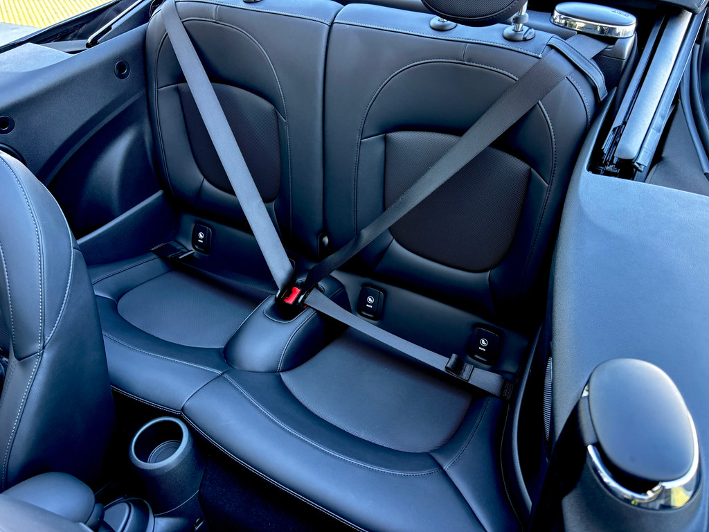 Used 2024 MINI Cooper S FWD image 47