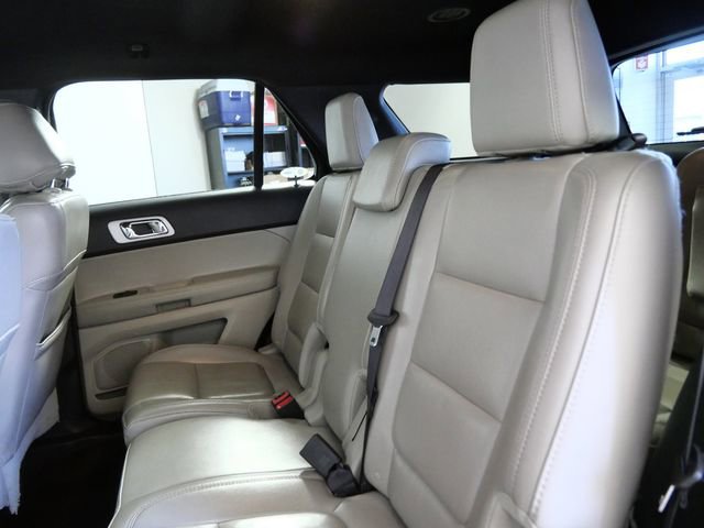 Used 2013 Ford Explorer XLT image 14