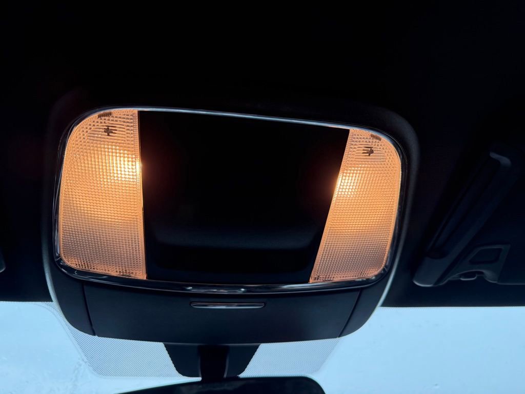 Used 2014 Dodge Charger SE RWD image 18