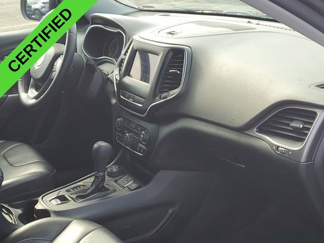 Used 2019 Jeep Cherokee Latitude Plus w/ Cold Weather Group image 29