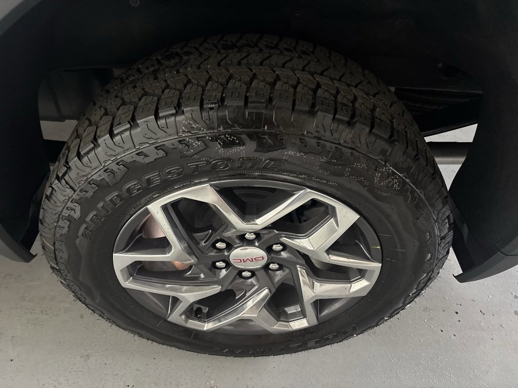 New 2026 GMC Sierra 1500 SLT w/ SLT Premium Plus Package image 6
