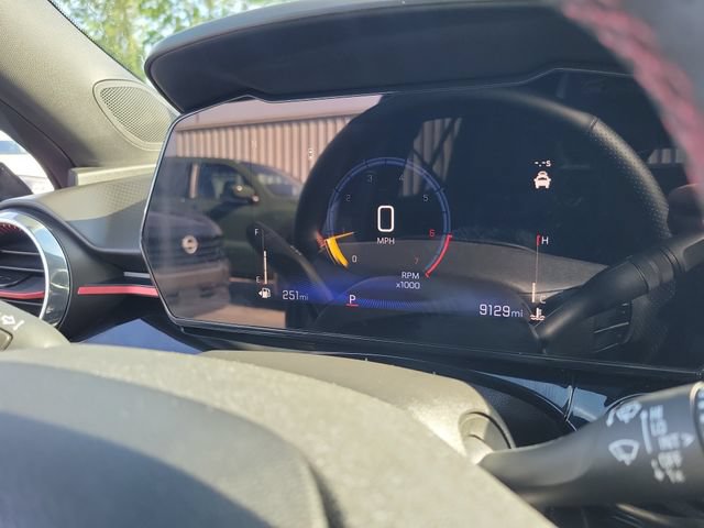 Used 2025 Chevrolet Trax RS w/ Sunroof Package FWD image 26