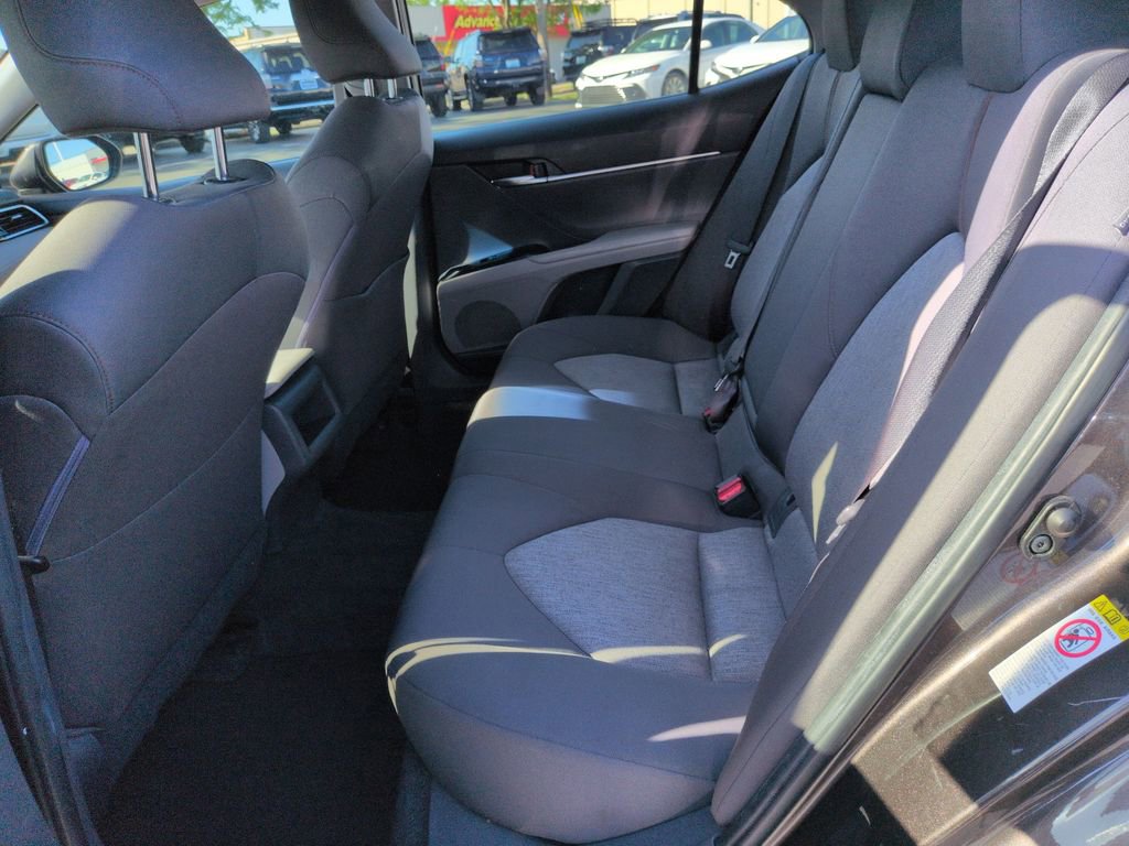 Used 2018 Toyota Camry LE w/ Moonroof Package FWD image 25