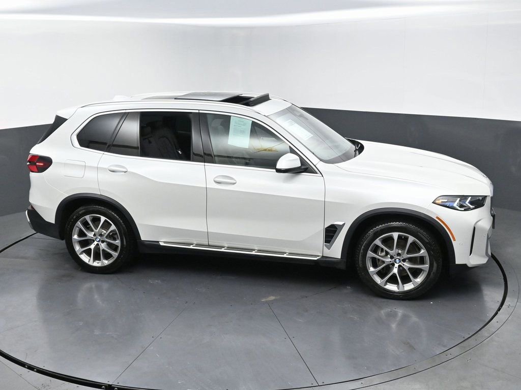 Used 2024 BMW X5 xDrive40i AWD/4WD image 52