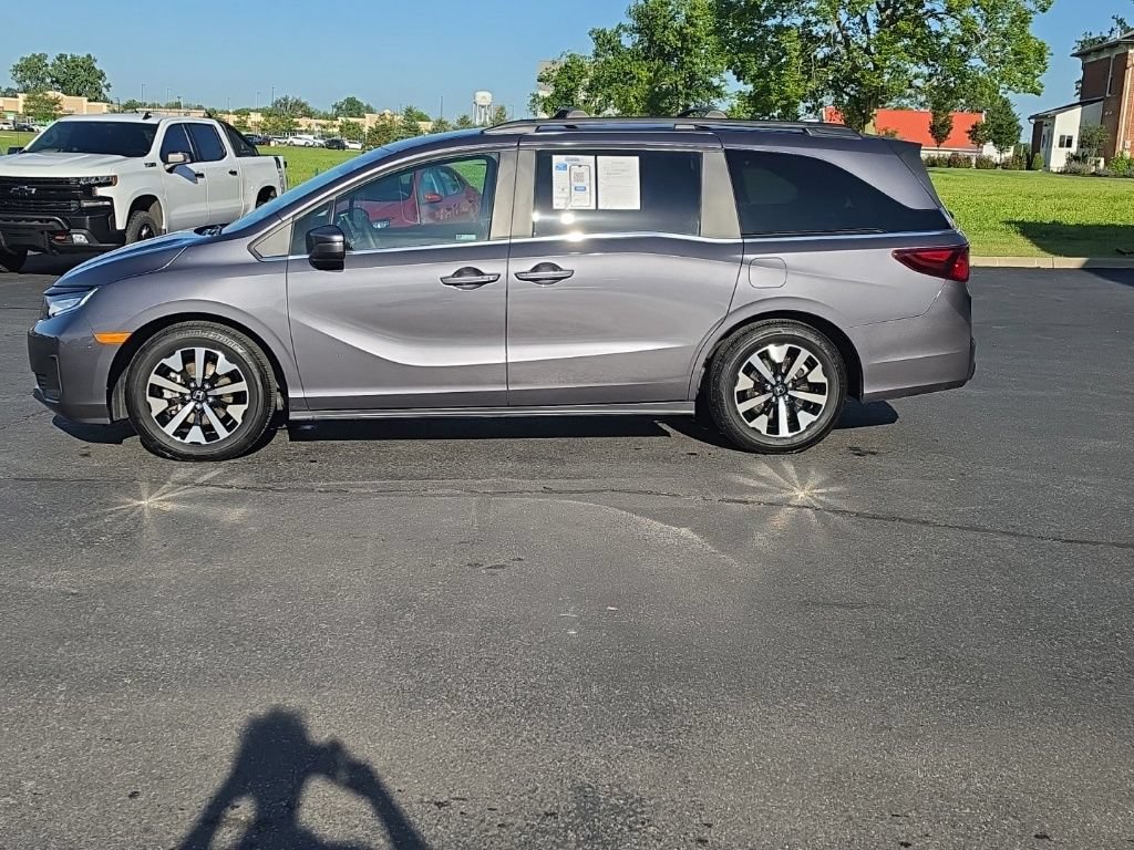 Certified 2026 Honda Odyssey EX-L image 4