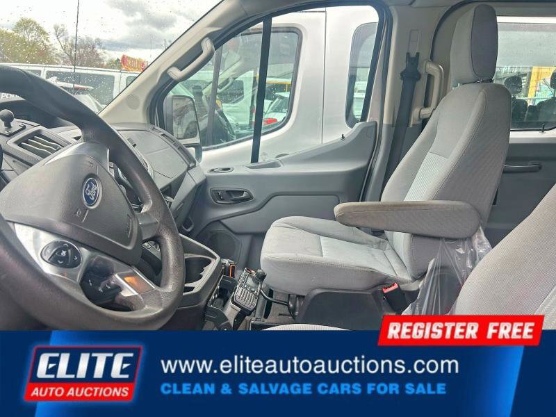 Used 2016 Ford Transit 150 XLT RWD image 9