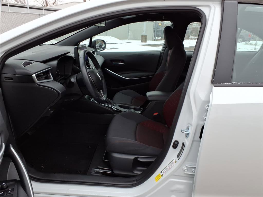 Used 2023 Toyota Corolla SE w/ Carpet Mat Package (TMS) image 10