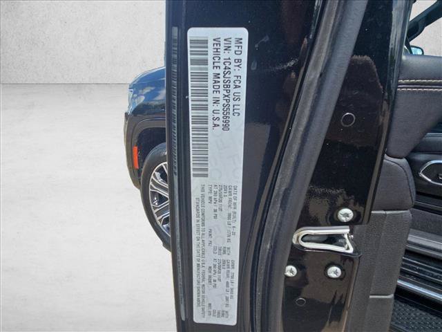 Used 2023 Jeep Wagoneer L Series II AWD/4WD image 26
