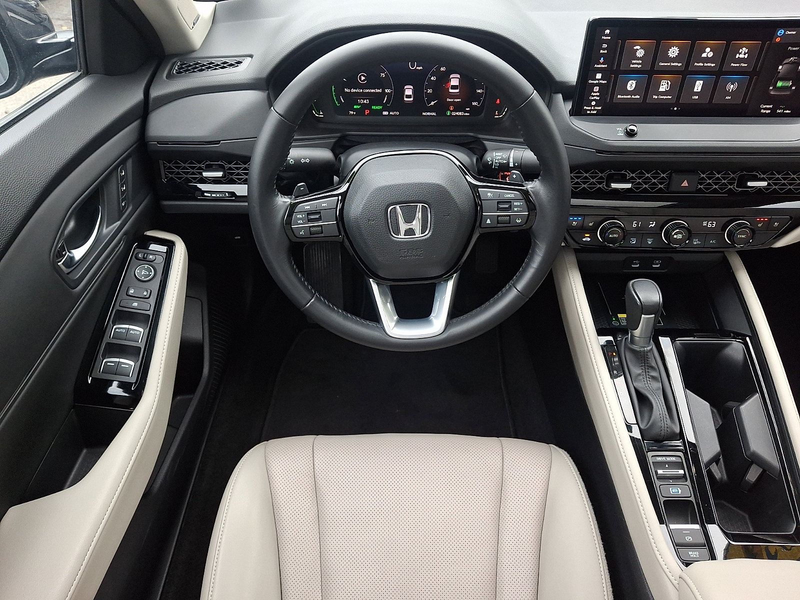 Used 2023 Honda Accord Touring image 11