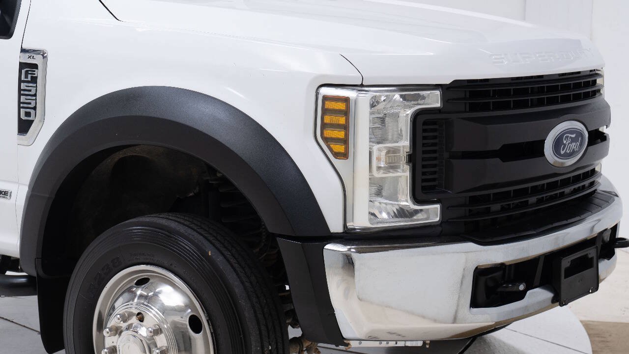 Used 2018 Ford F550 4x4 Regular Cab Super Duty image 10