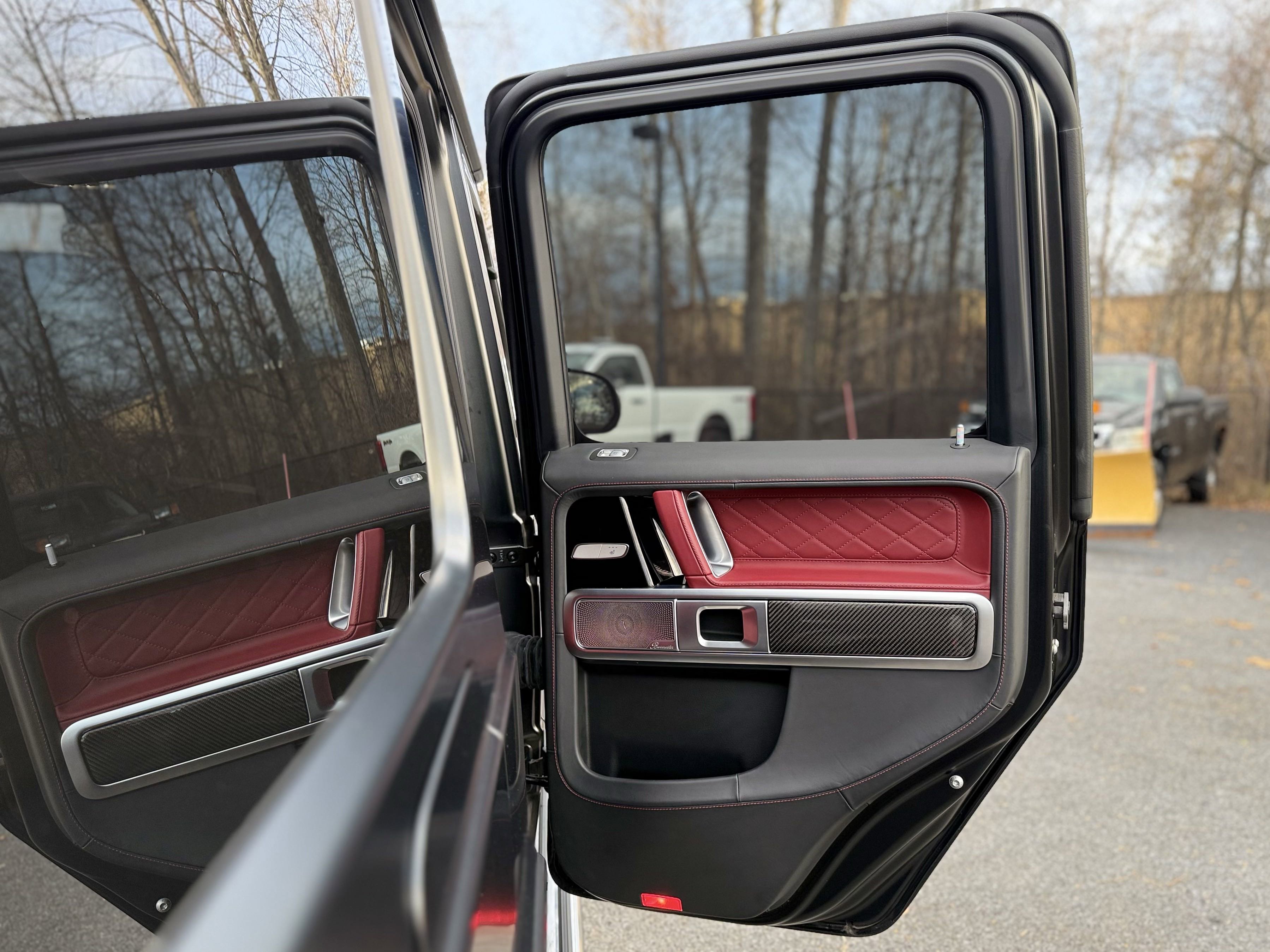 Used 2025 Mercedes-Benz G 63 AMG 4MATIC image 36