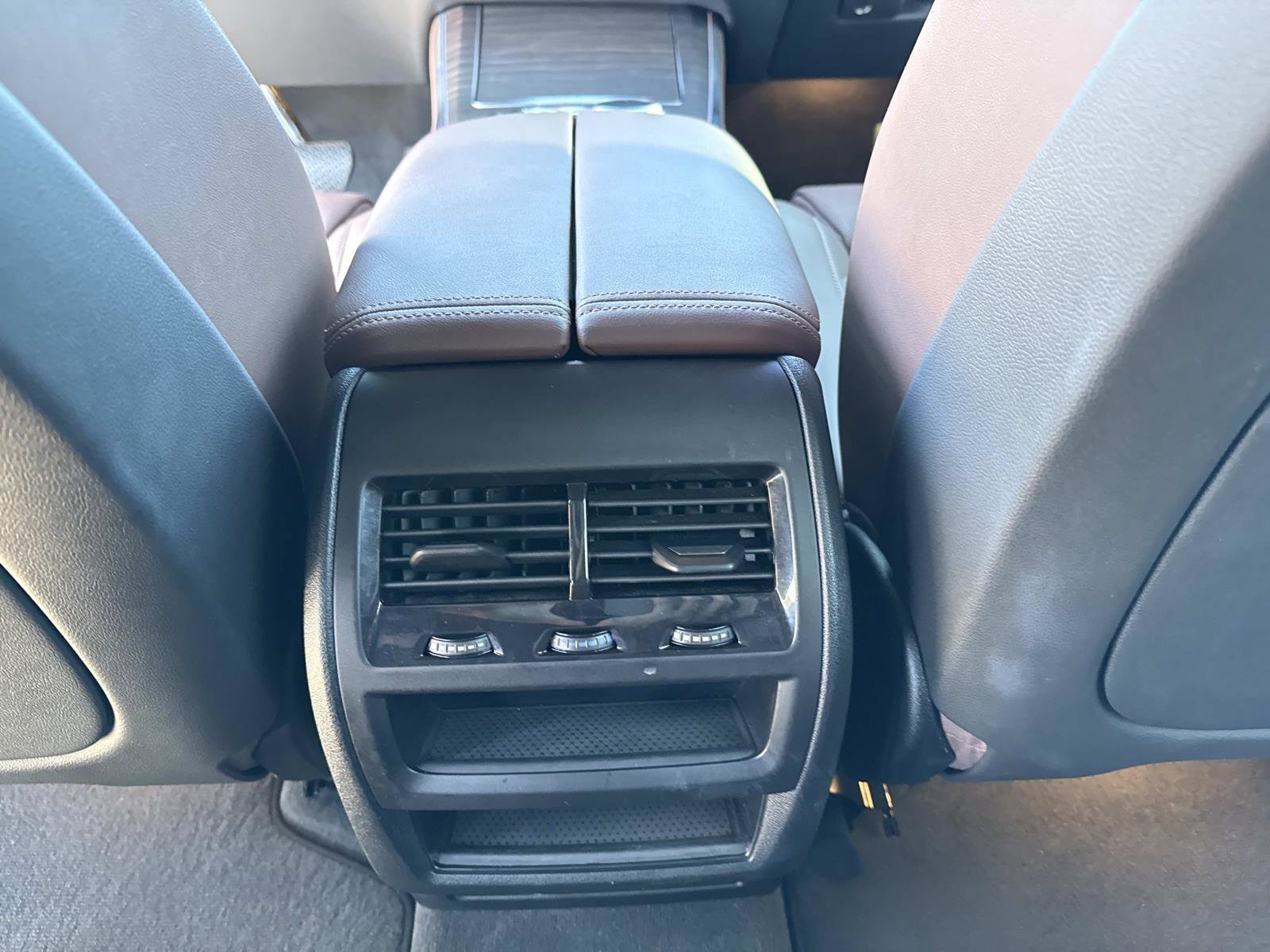 Used 2024 BMW X5 xDrive40i w/ Premium Package image 18