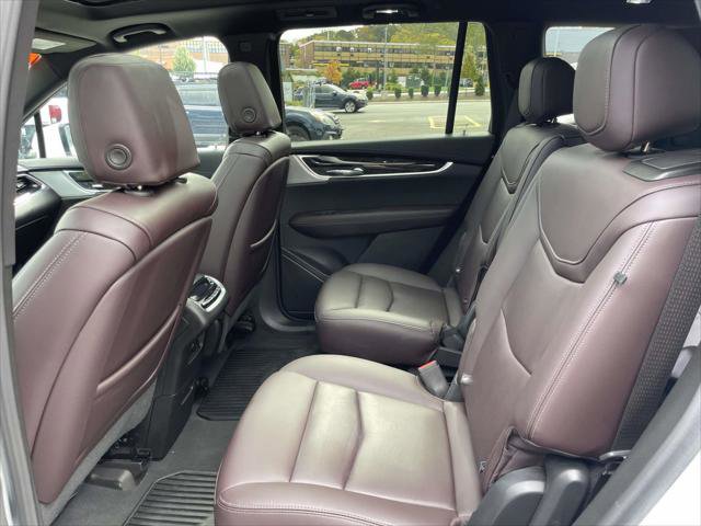 Used 2023 Cadillac XT6 Premium Luxury image 11
