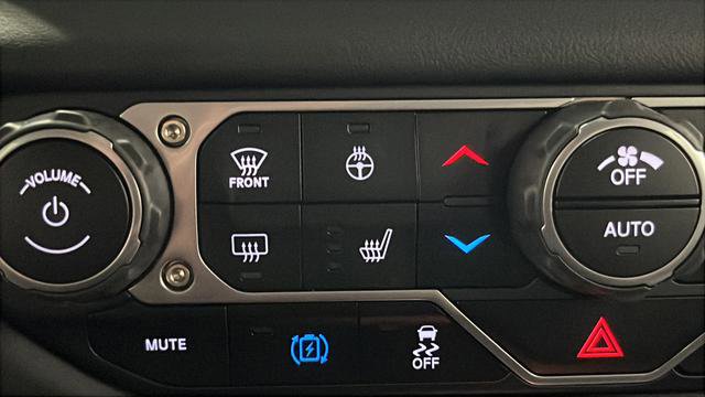 Used 2025 Jeep Wrangler Unlimited Rubicon 4xe AWD/4WD image 28