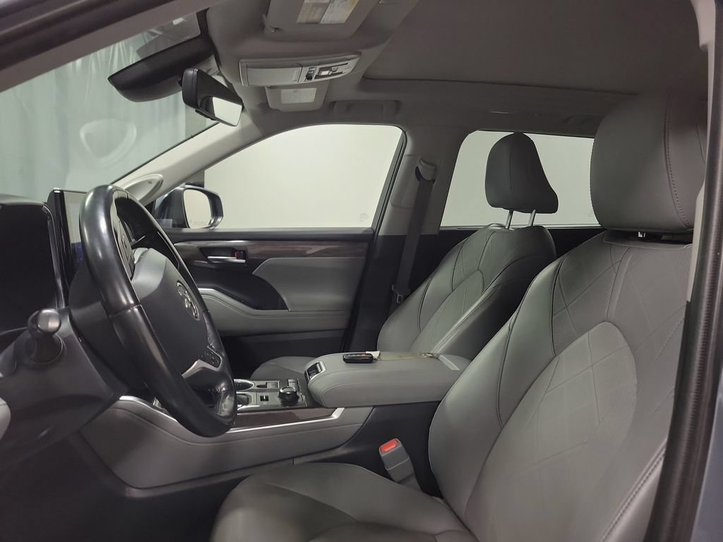 Used 2022 Toyota Highlander Platinum AWD/4WD image 15