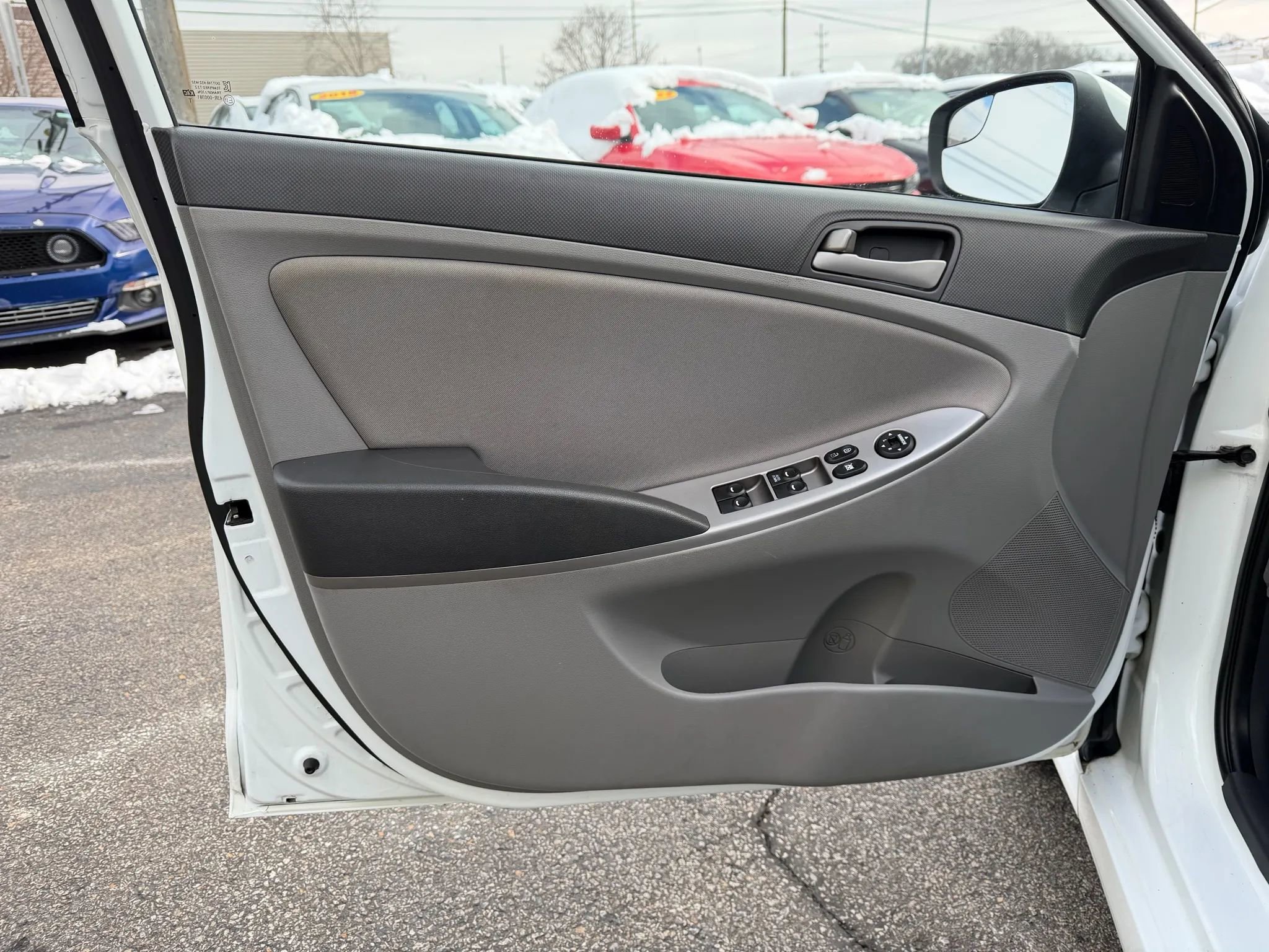 Used 2016 Hyundai Accent SE image 15