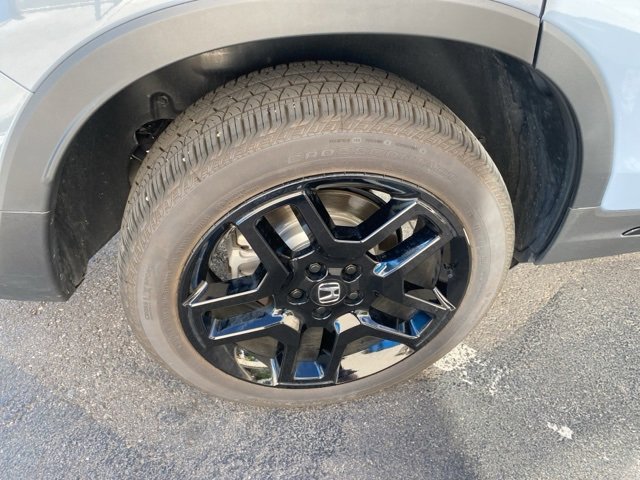 Used 2025 Honda Passport Black Edition image 22